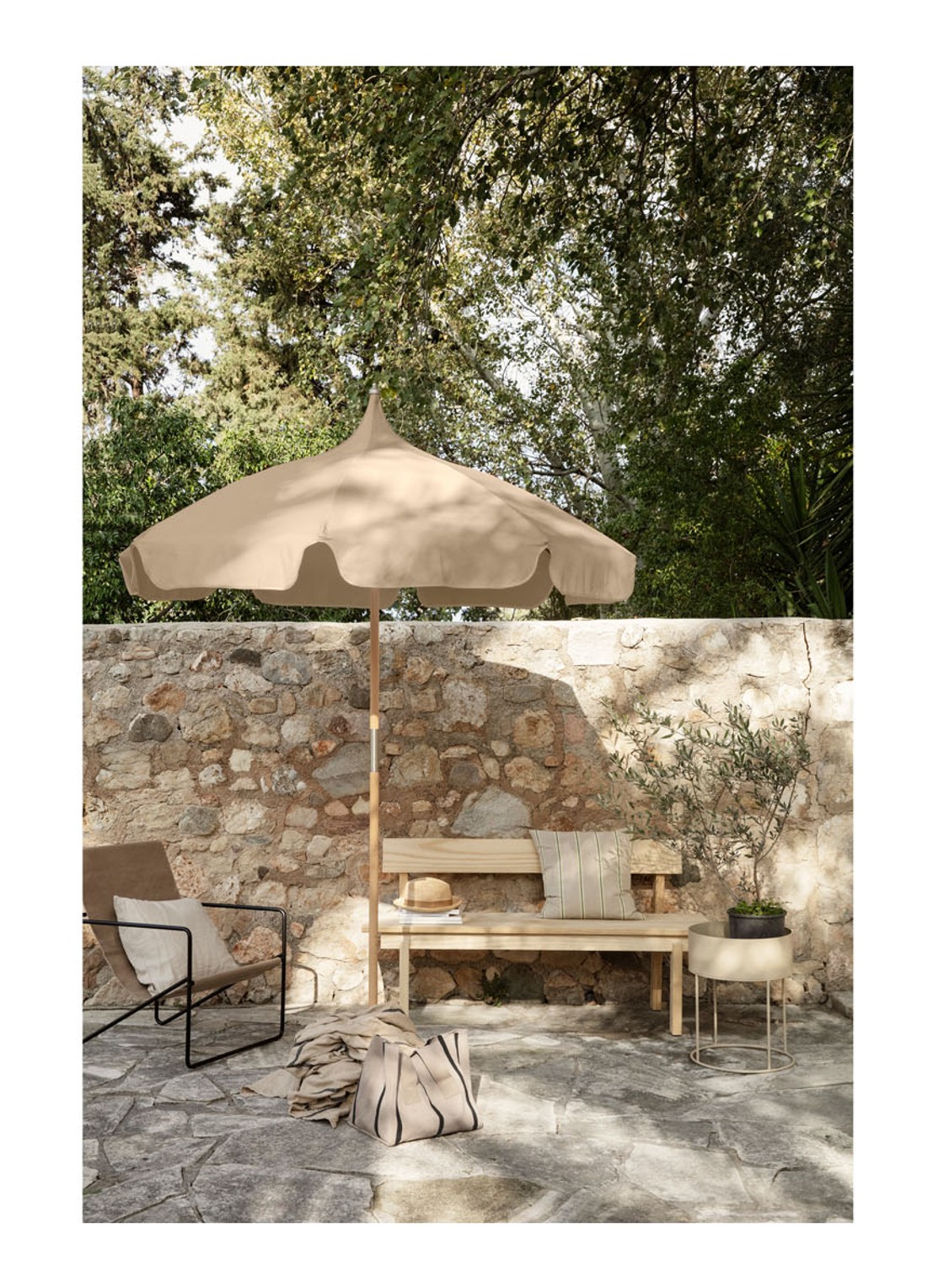 ferm LIVING Lull parasol 200 cm - voorkant 4 zand