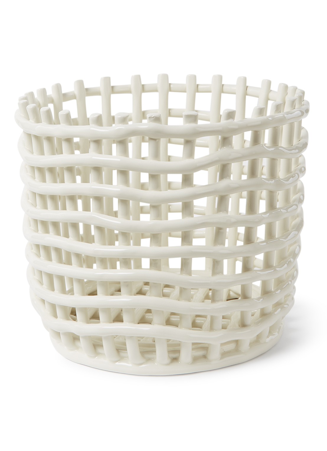 ferm LIVING Mand L van keramiek 22 cm - voorkant 2 gebroken wit