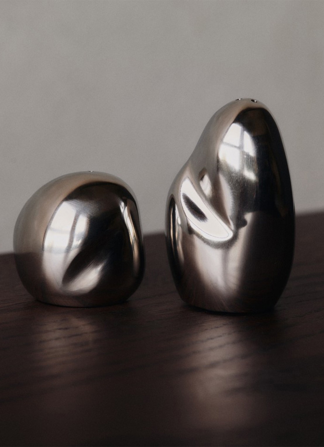 ferm LIVING Orevo zout- en peperstel - voorkant 2 zilver