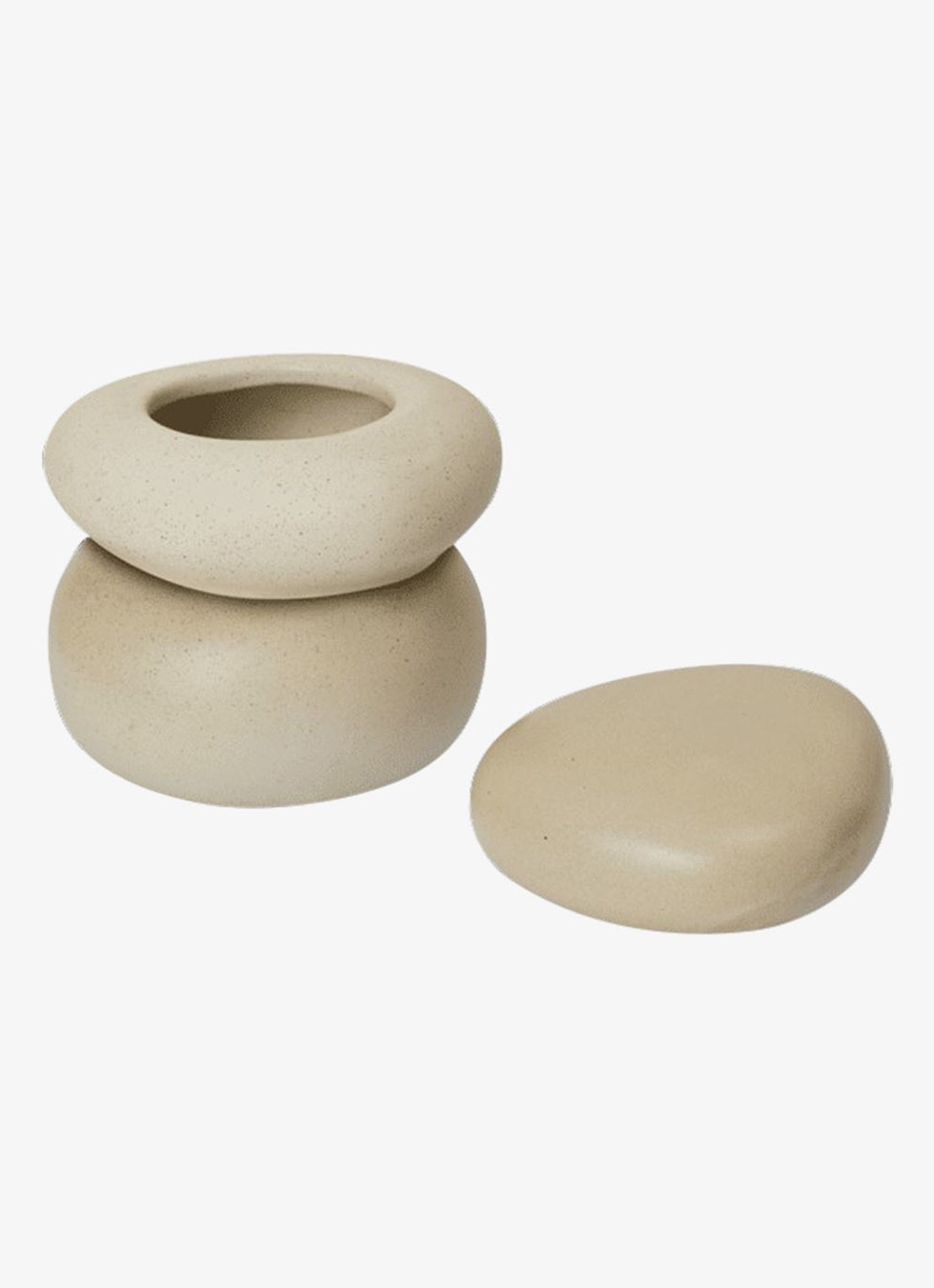 ferm LIVING Pebble Large opbergdoos 14,3 cm - voorkant 2 beige