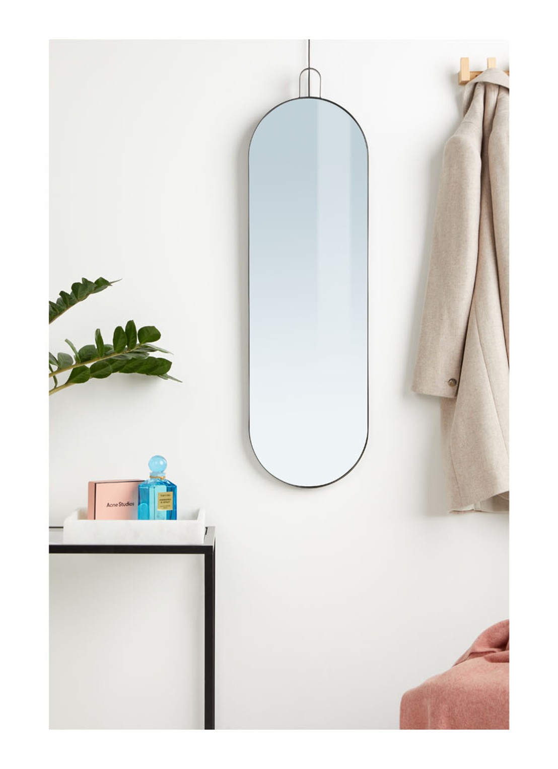 ferm LIVING Poise wandspiegel - voorkant 2 zwart