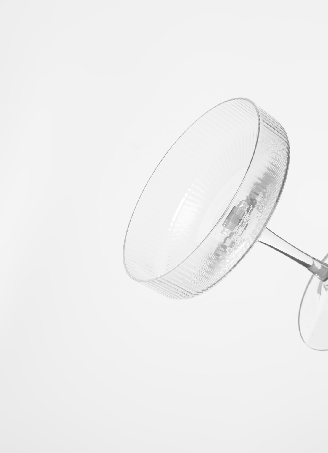ferm LIVING Ripple champagneglas set van 2 - detail 3 transparant
