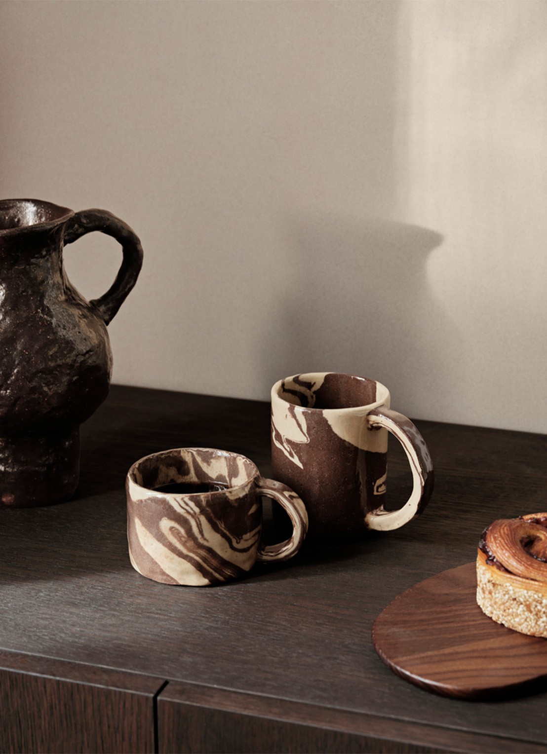 ferm LIVING Ryu kopje 20 cl - achterkant bruin