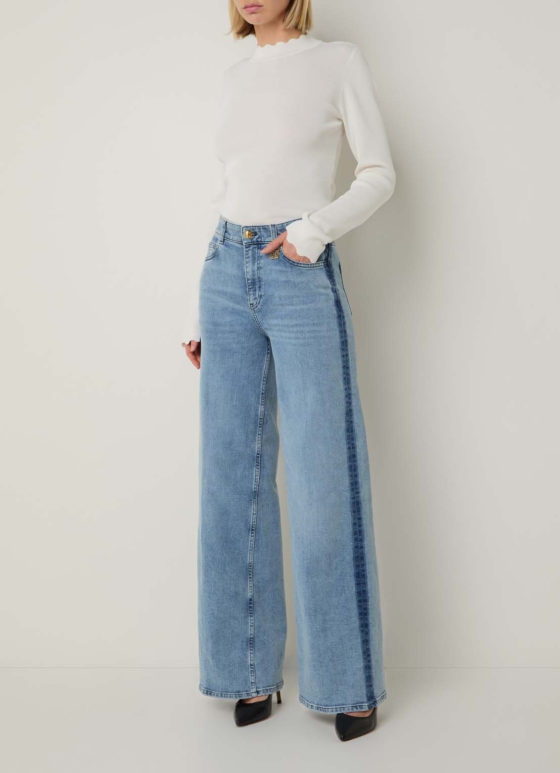 Fifth House Lyana mid waist wide leg jeans met lichte wassing - voorkant 2 indigo