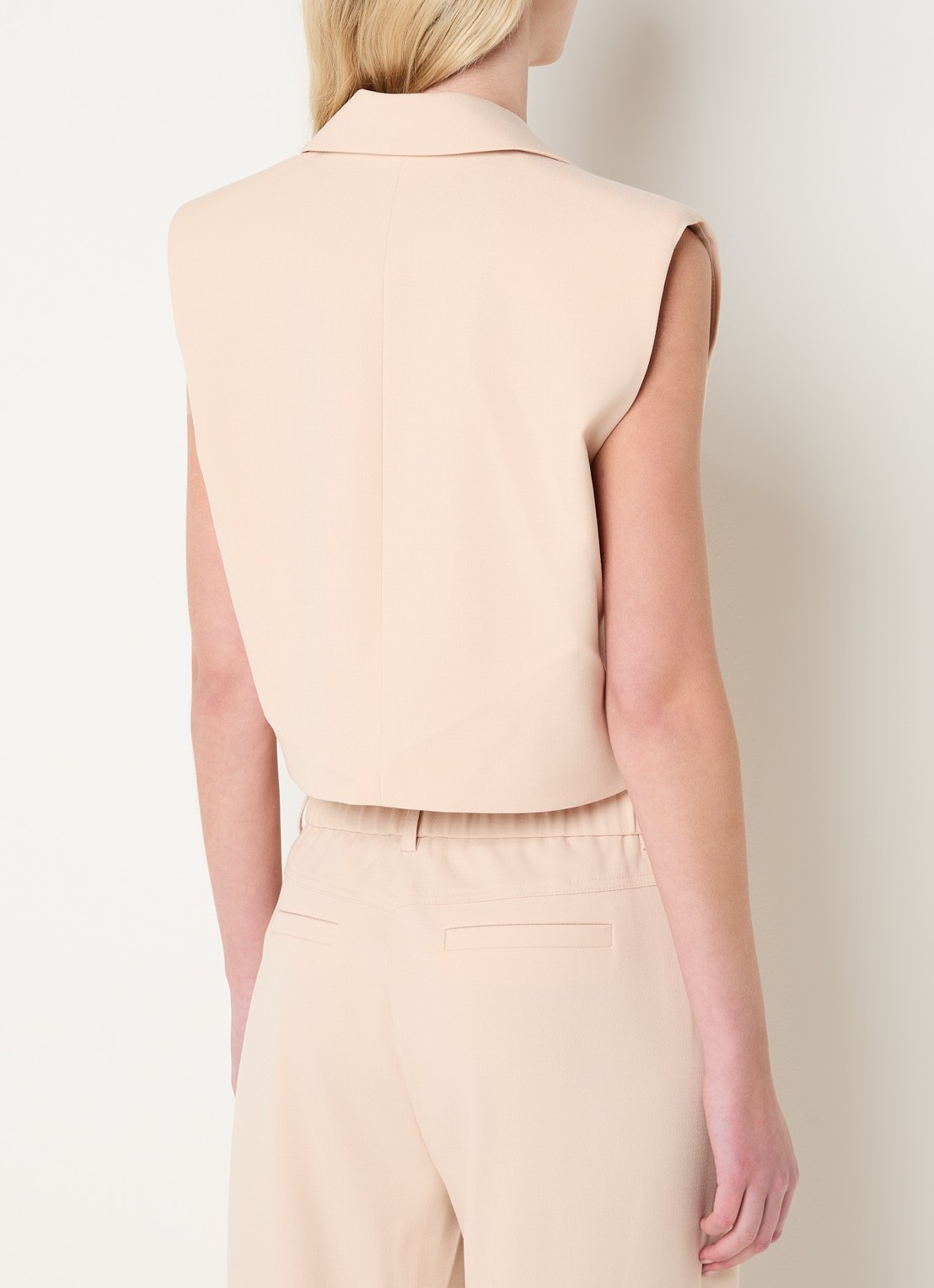 Fifth House Manon gilet met schoudervulling - achterkant beige
