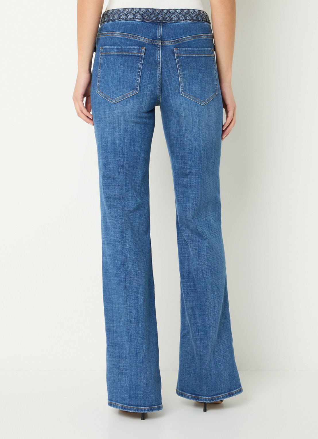 Fifth House Merlin high waist flared jeans met medium wassing - achterkant 3 indigo