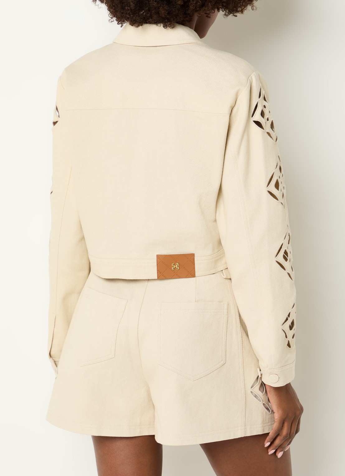 Fifth House Nanouk cropped jack met opengewerkt dessin en steekzakken - achterkant 4 beige