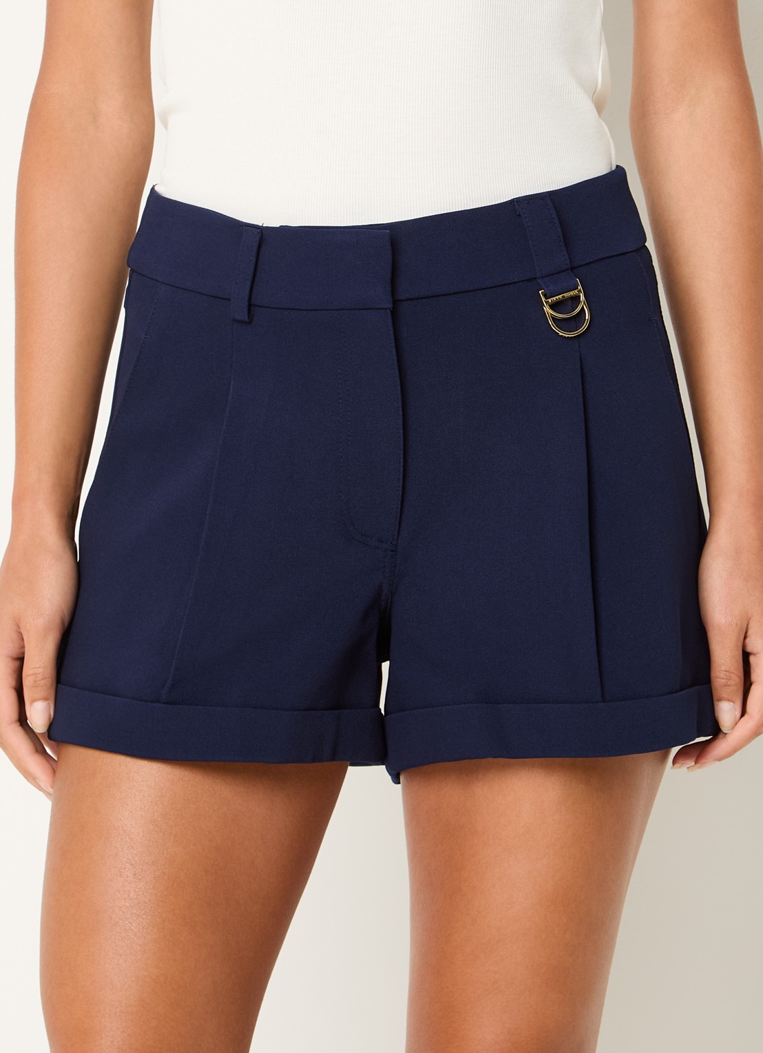 Fifth House Ozias high waist straight fit korte broek met steekzakken - detail donkerblauw