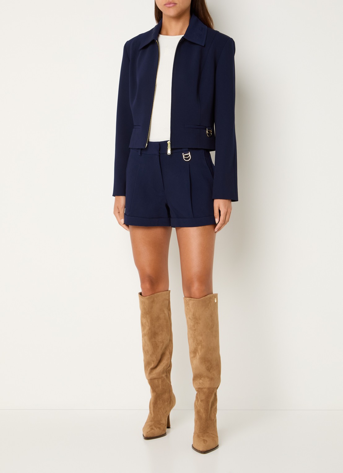 Fifth House Ozias high waist straight fit korte broek met steekzakken - voorkant 4 donkerblauw