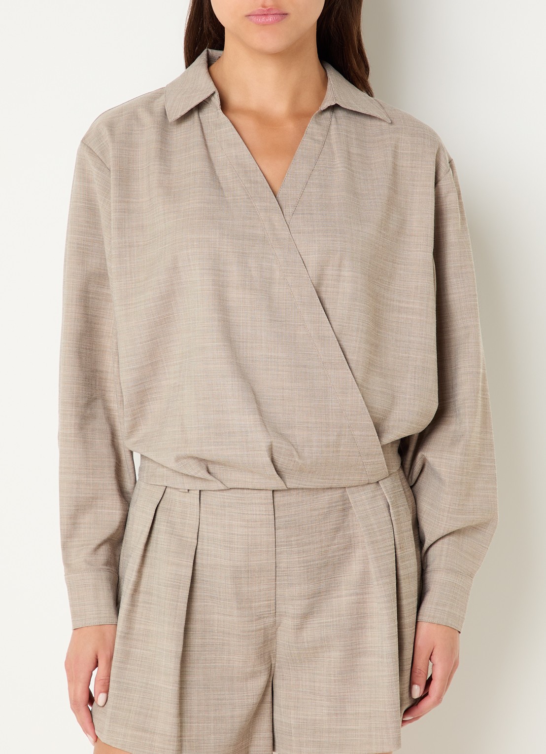 Fifth House Ozzy blouse met V-hals  - detail 4 middengrijs