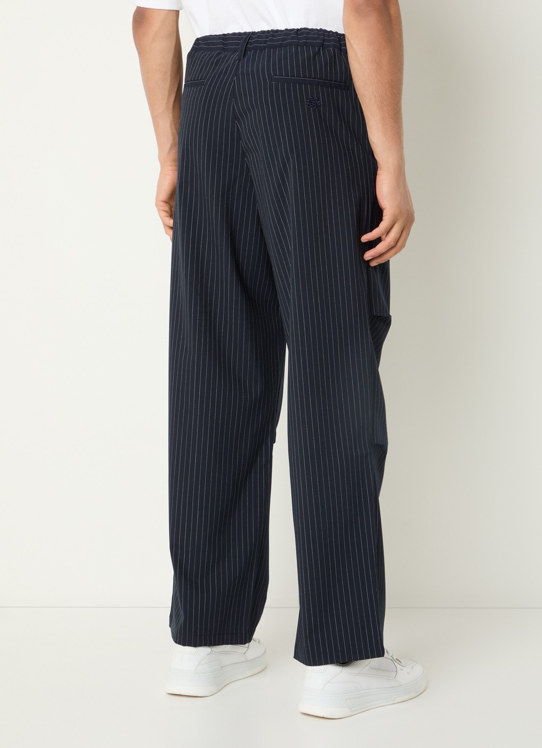 Filling Pieces Loose fit pantalon in wolblend met krijtstreep - achterkant 3 donkerblauw
