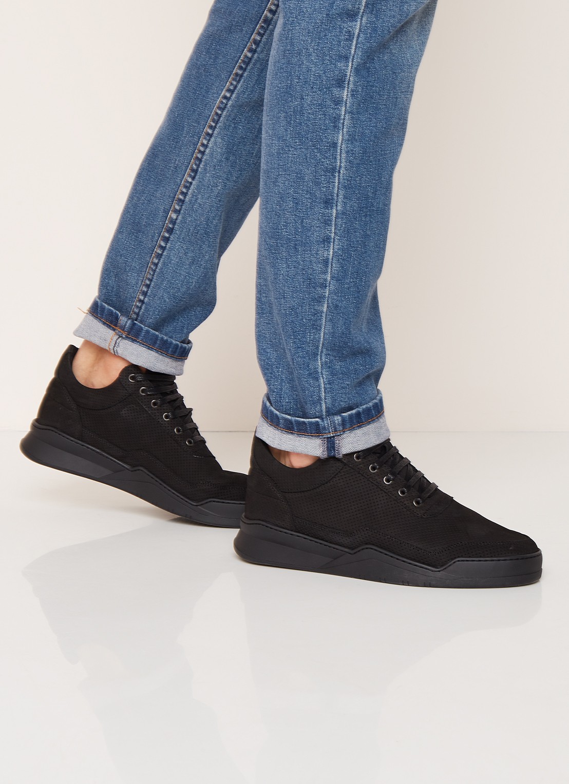 Filling Pieces Low Top Ghost Microlane sneaker van nubuck - voorkant 2 zwart