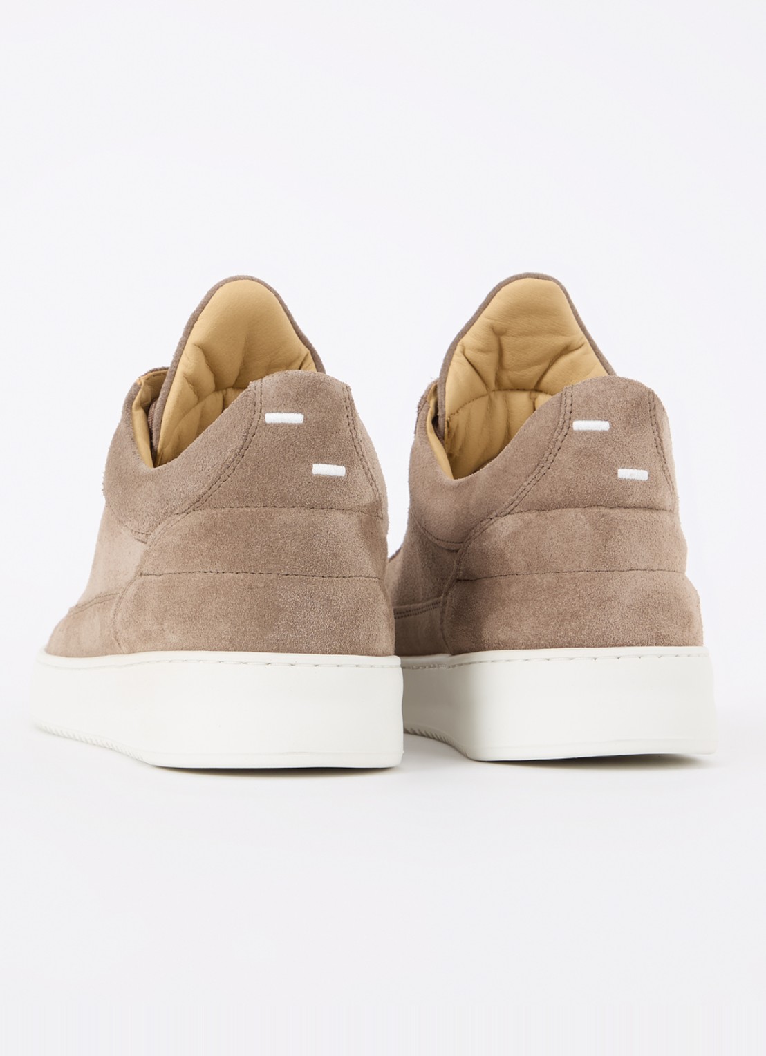 Filling Pieces Low Top sneaker van suède  - achterkant 3 zand