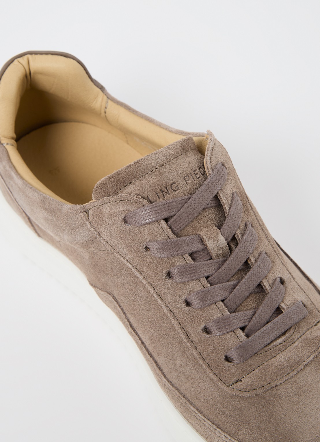 Filling Pieces Mondo sneaker van suède  - detail 6 zand