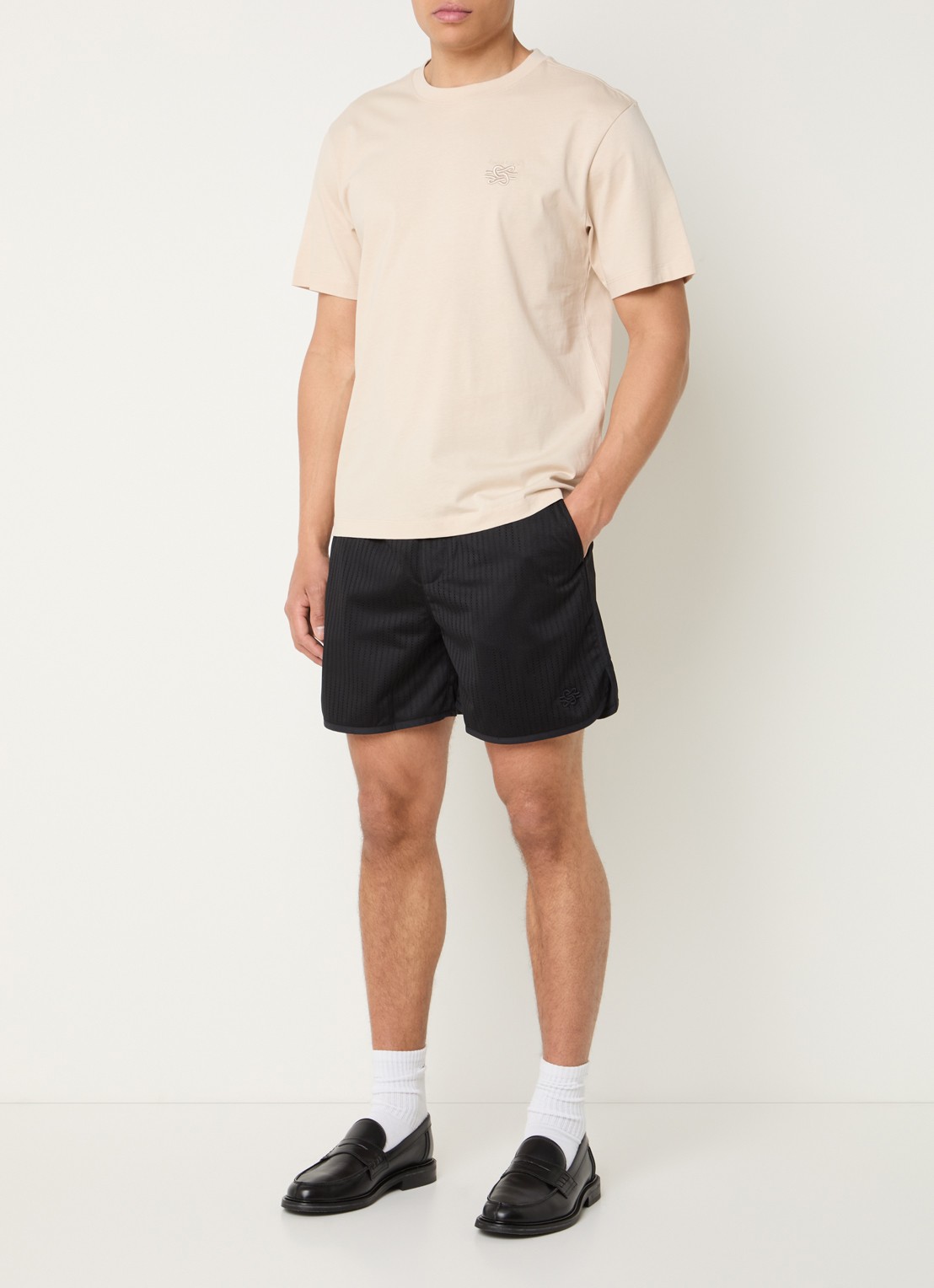 Filling Pieces Resort straight fit korte broek met logoborduring - voorkant 4 zwart