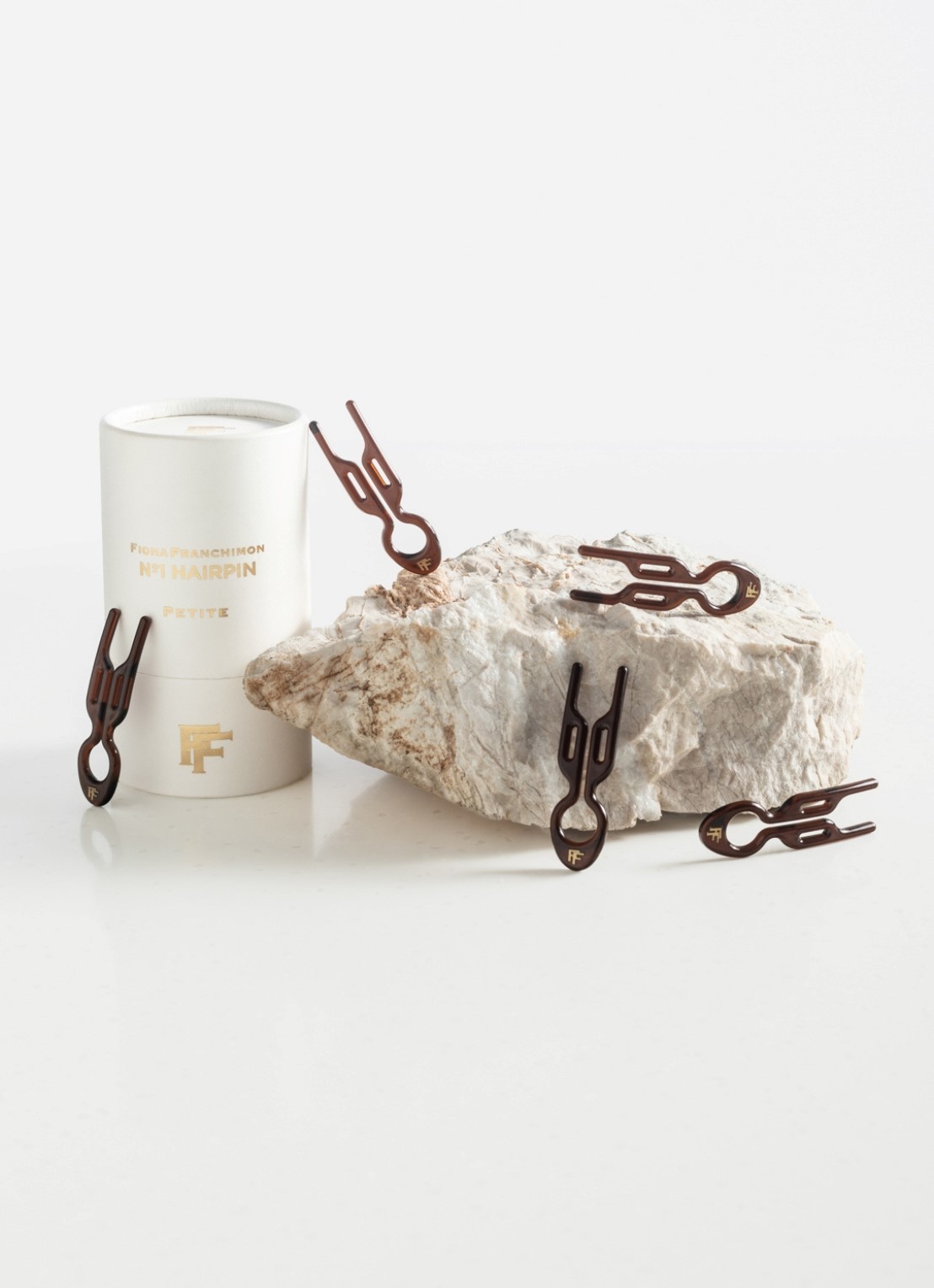 Fiona Franchimon Nº 1 Hairpin Petite - detail 2 bruin