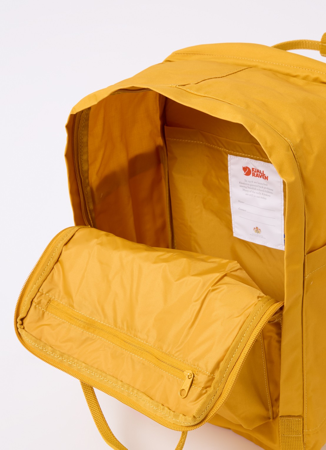 Fjällräven Kånken rugzak met 17 inch laptopvak  - detail 3 okergeel
