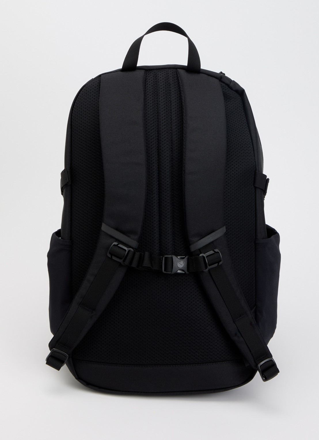 Fjällräven Skule 24 rugzak met 15 inch laptopvak - achterkant zwart