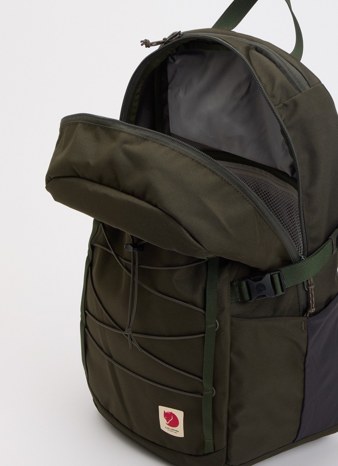Fjällräven Skule 24 rugzak met 15 inch laptopvak - detail 2 legergroen