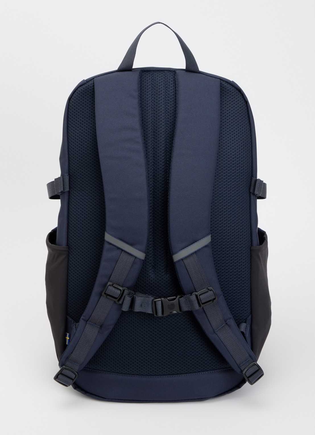 Fjällräven Skule 24 rugzak met 15 inch laptopvak - achterkant donkerblauw