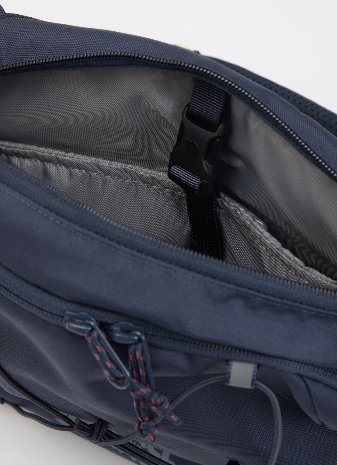 Fjällräven Skule Sling 6 crossbodytas met verstelbare schouderriem - detail 2 donkerblauw
