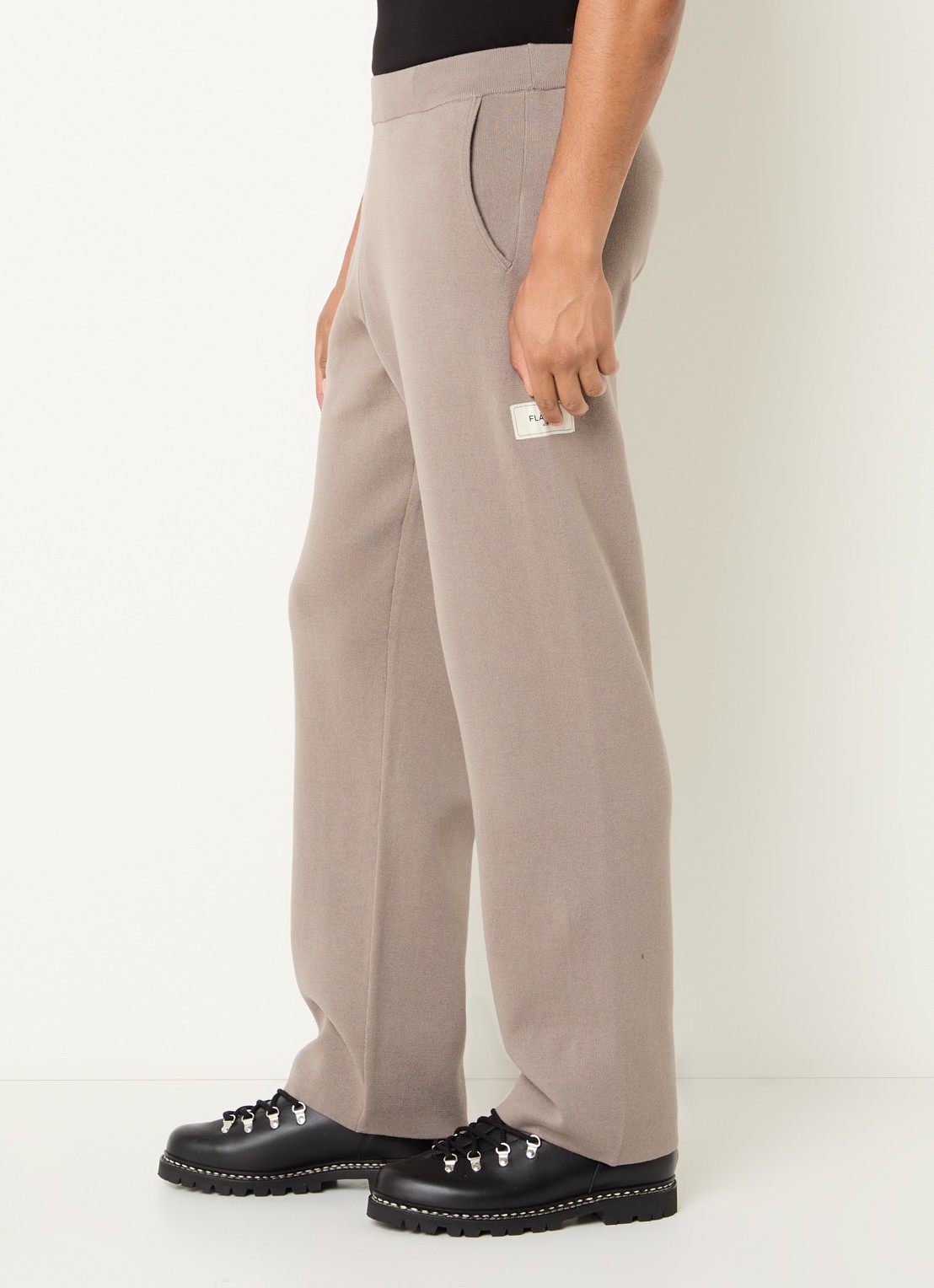 FLÂNEUR Atelier straight fit broek met logo en steekzakken - detail 5 taupe
