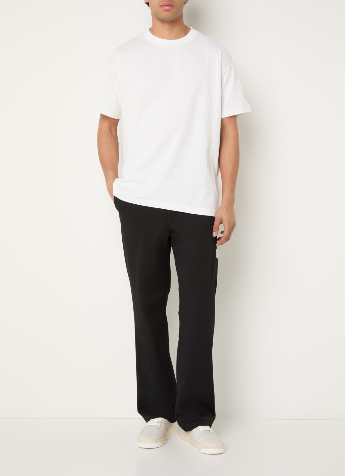 FLÂNEUR Atelier T-shirt met logo - voorkant 4 wit