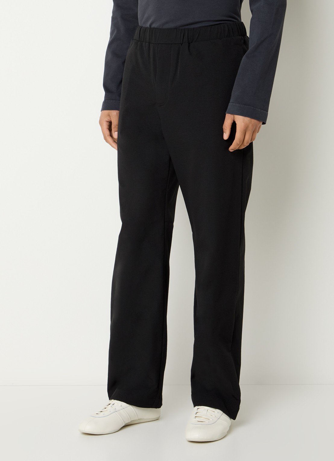 FLÂNEUR Badge straight fit broek met steekzakken - detail 3 zwart