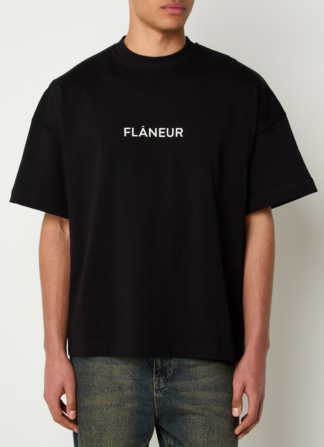 FLÂNEUR Box T-shirt met logoprint - detail 2 zwart