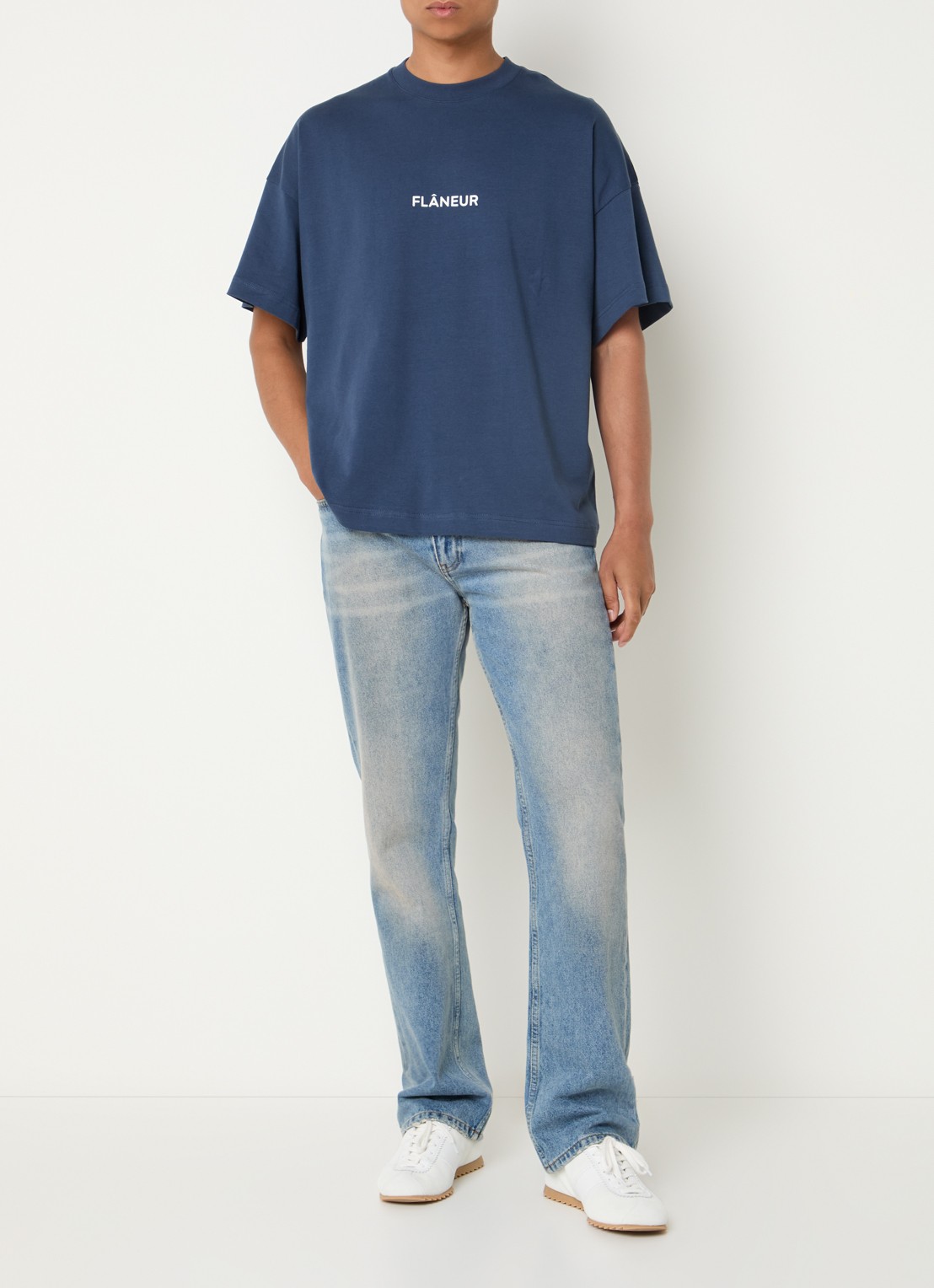 FLÂNEUR Box T-shirt met logoprint - voorkant 3 blauw