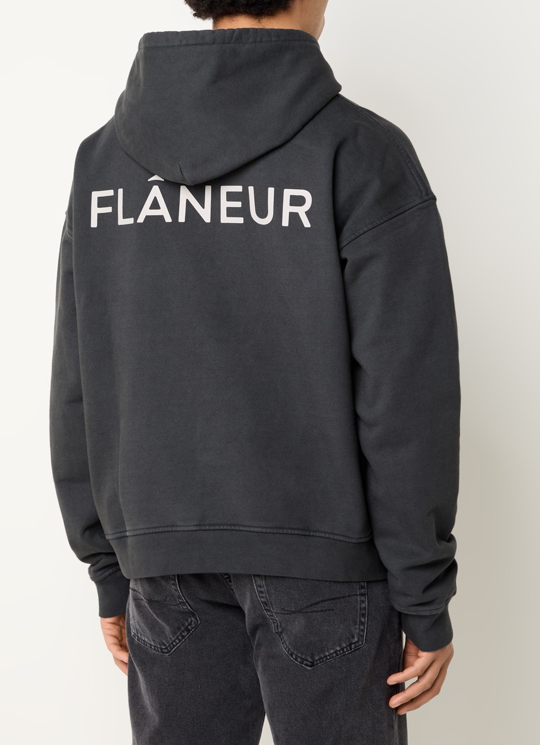 FLÂNEUR Hoodie met logo- en backprint - detail 4 antraciet