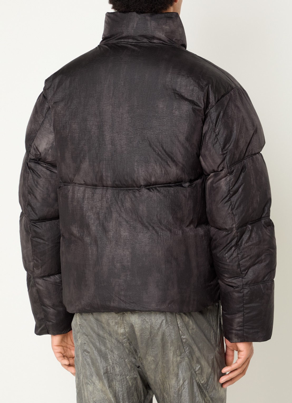 FLÂNEUR Logo puffer jack met opstaande kraag en steekzakken - achterkant 3 zwart