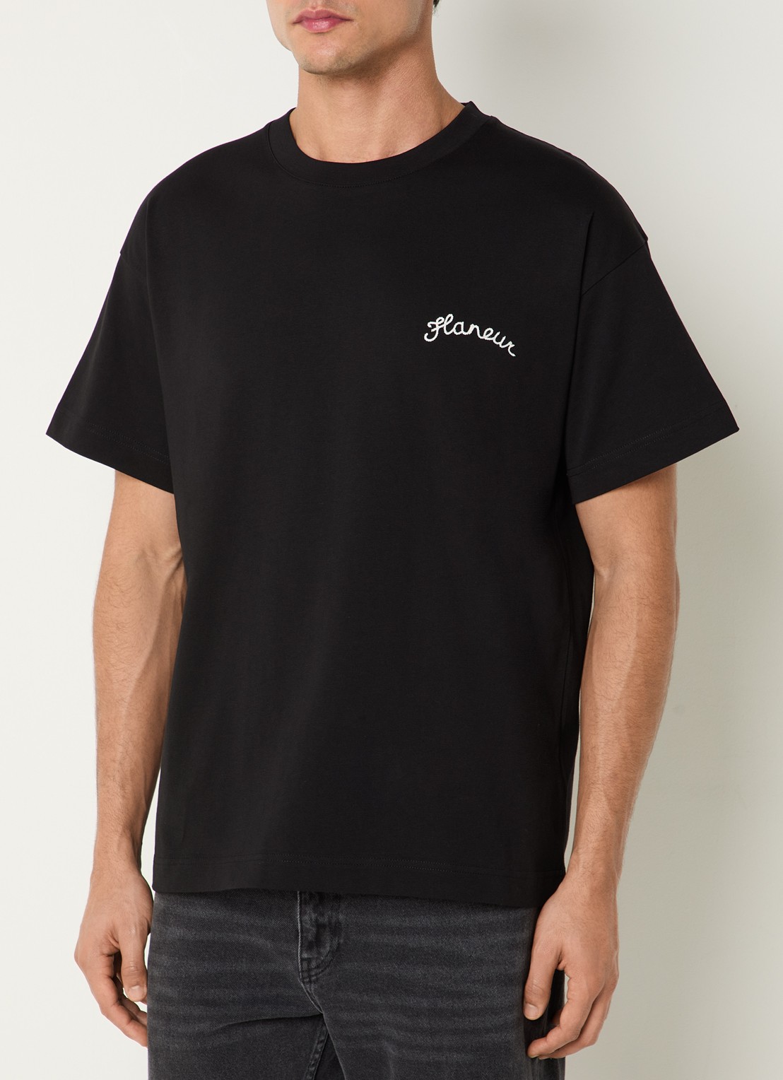 FLÂNEUR Signature T-shirt met logo - detail 4 zwart