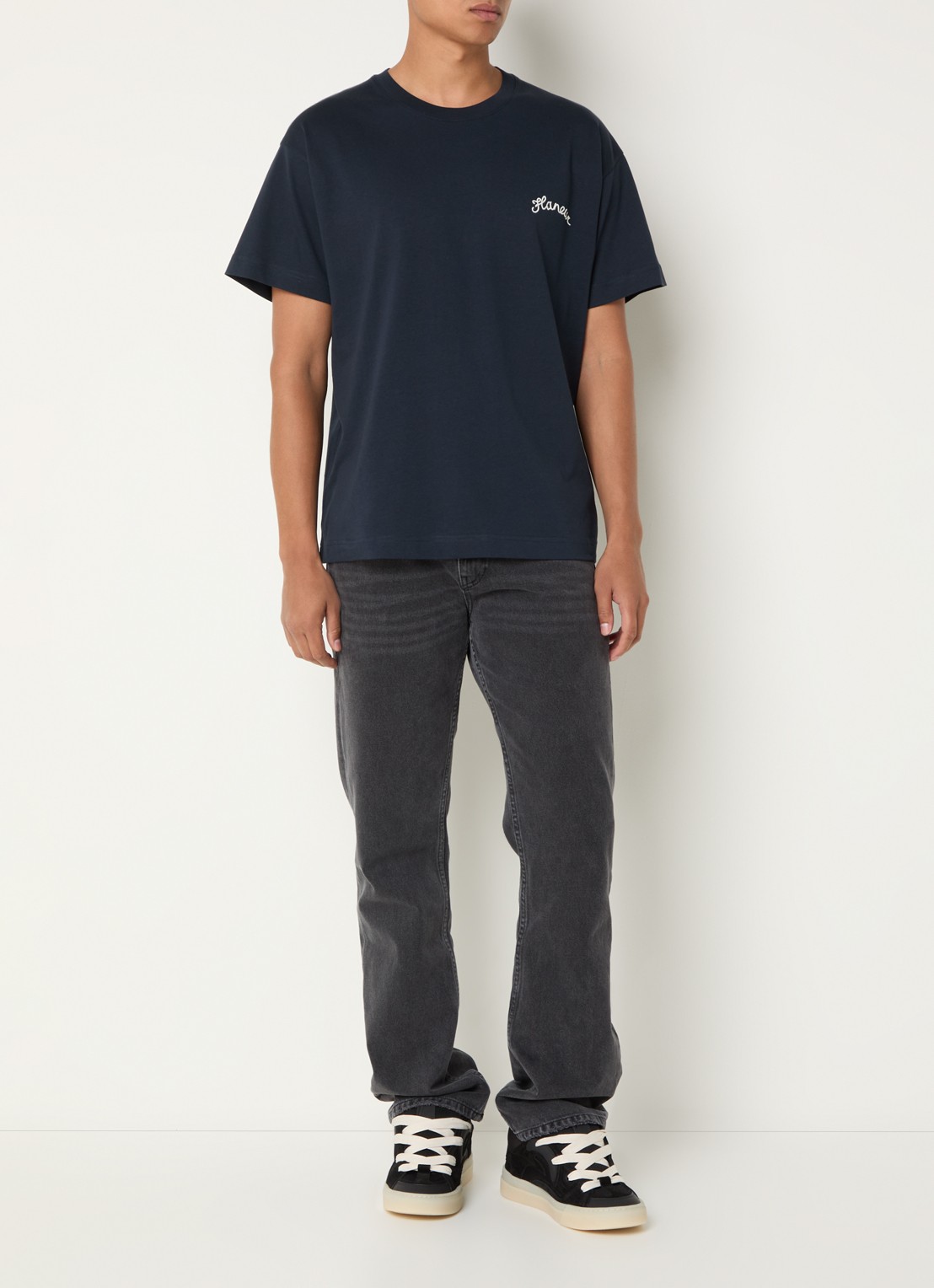 FLÂNEUR Signature T-shirt met logoborduring - voorkant 4 donkerblauw