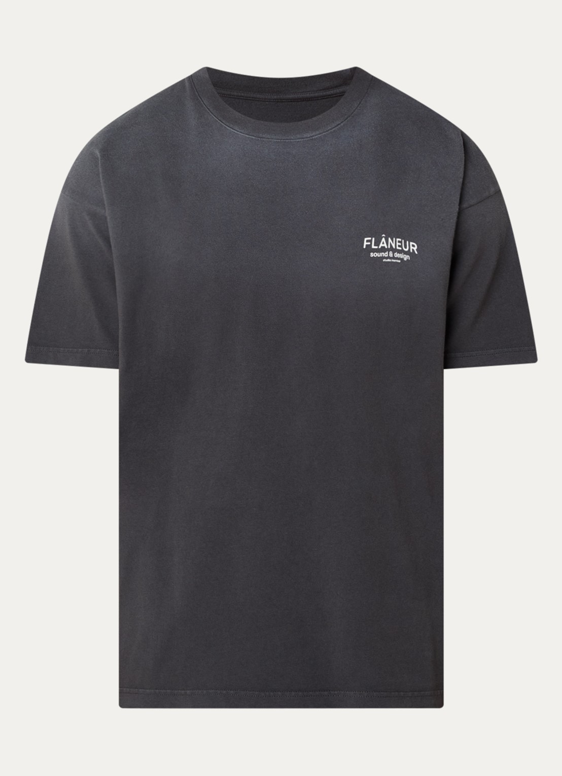 FLÂNEUR Sound & Design Studio Member T-shirt met logo- en backprint - voorkant 2 antraciet
