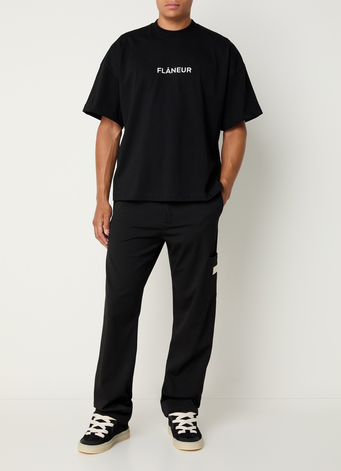 FLÂNEUR T-shirt met logo  - voorkant 4 zwart