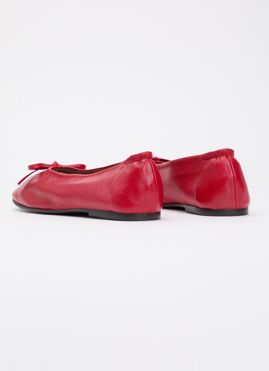 Flattered Blaise ballerina van geitenleer - achterkant rood