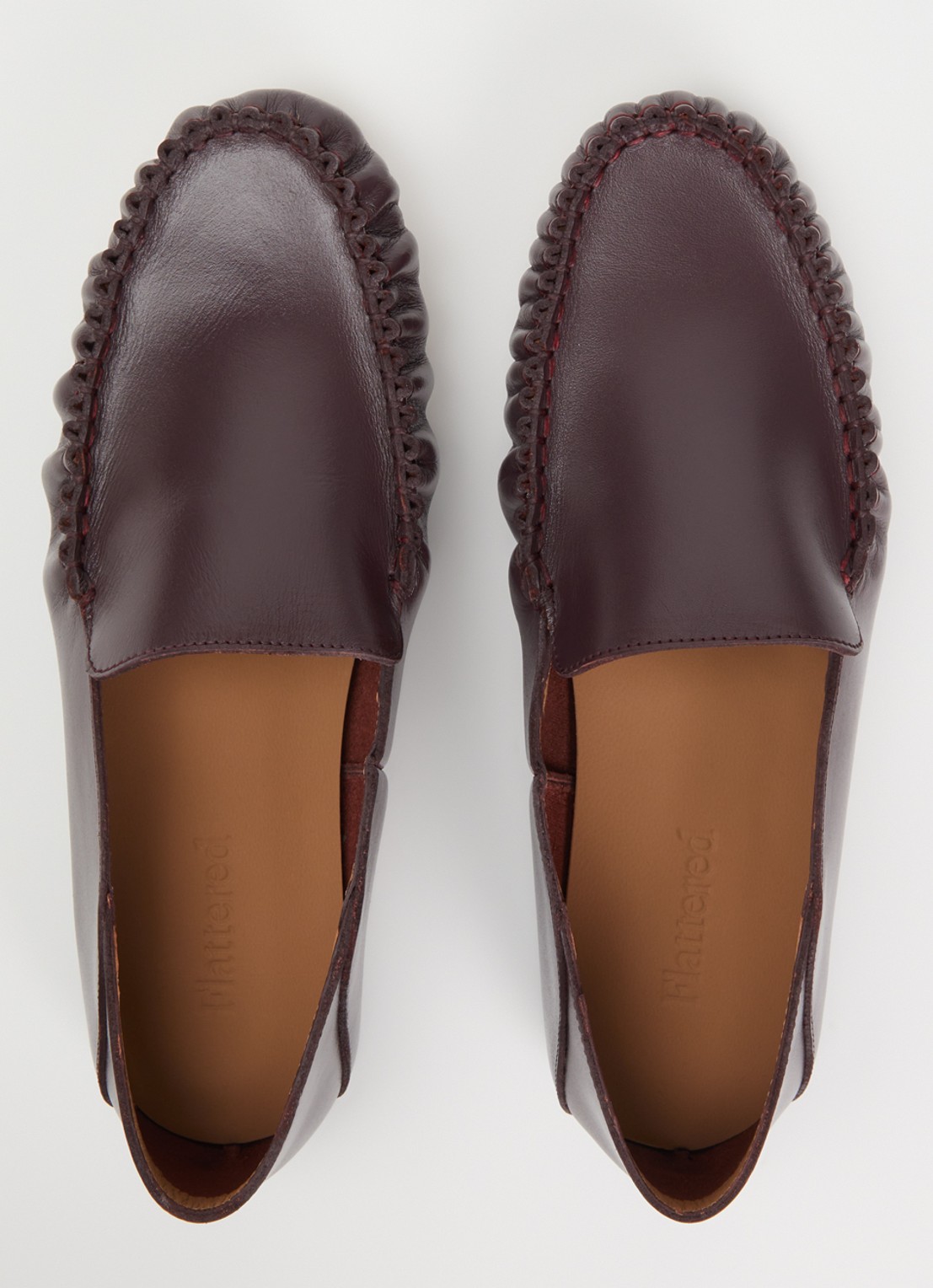Flattered Bon Bon loafer van lamsleer - detail 3 bordeauxrood