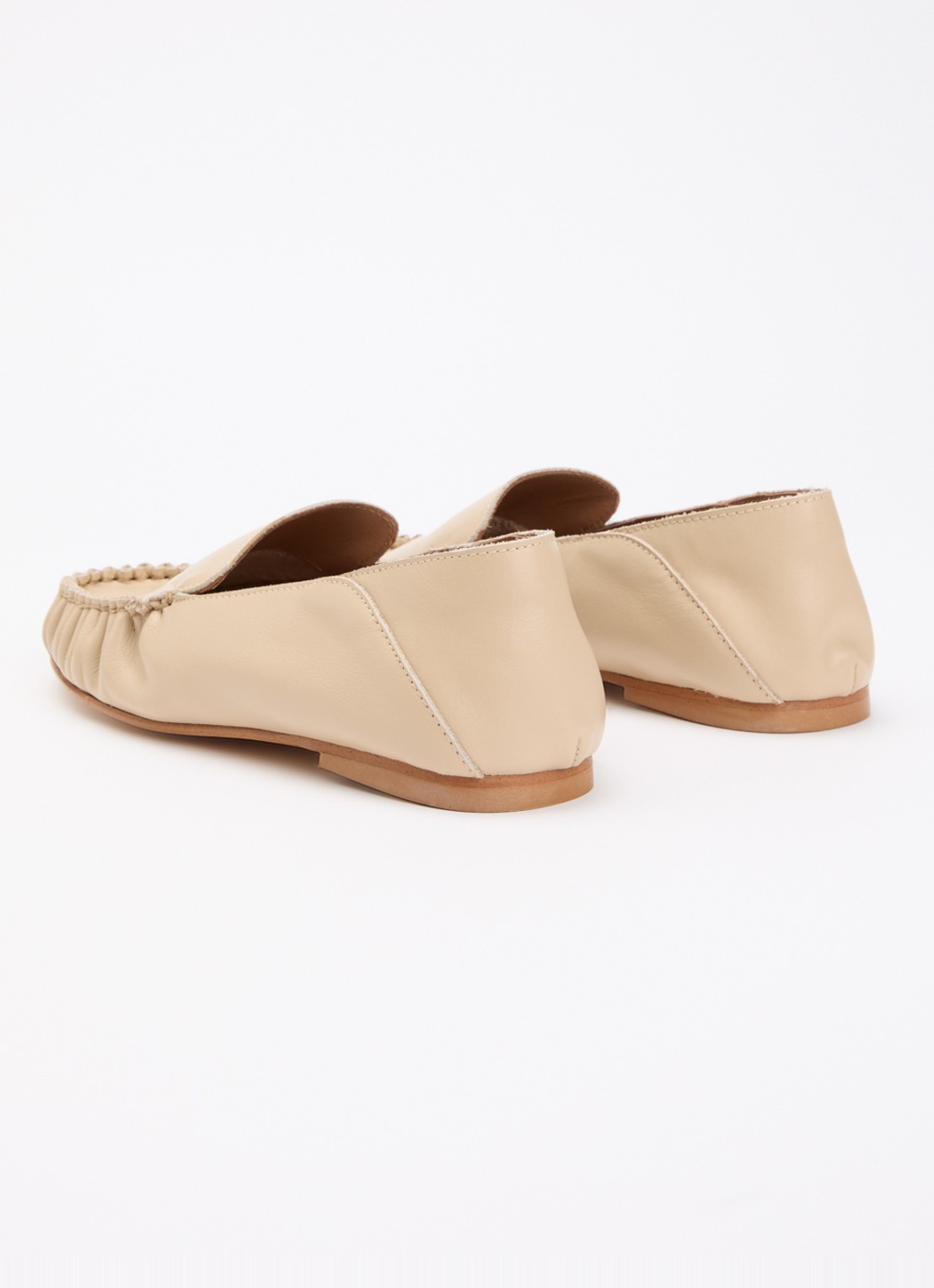 Flattered Bon Bon mocassin van leer - achterkant beige