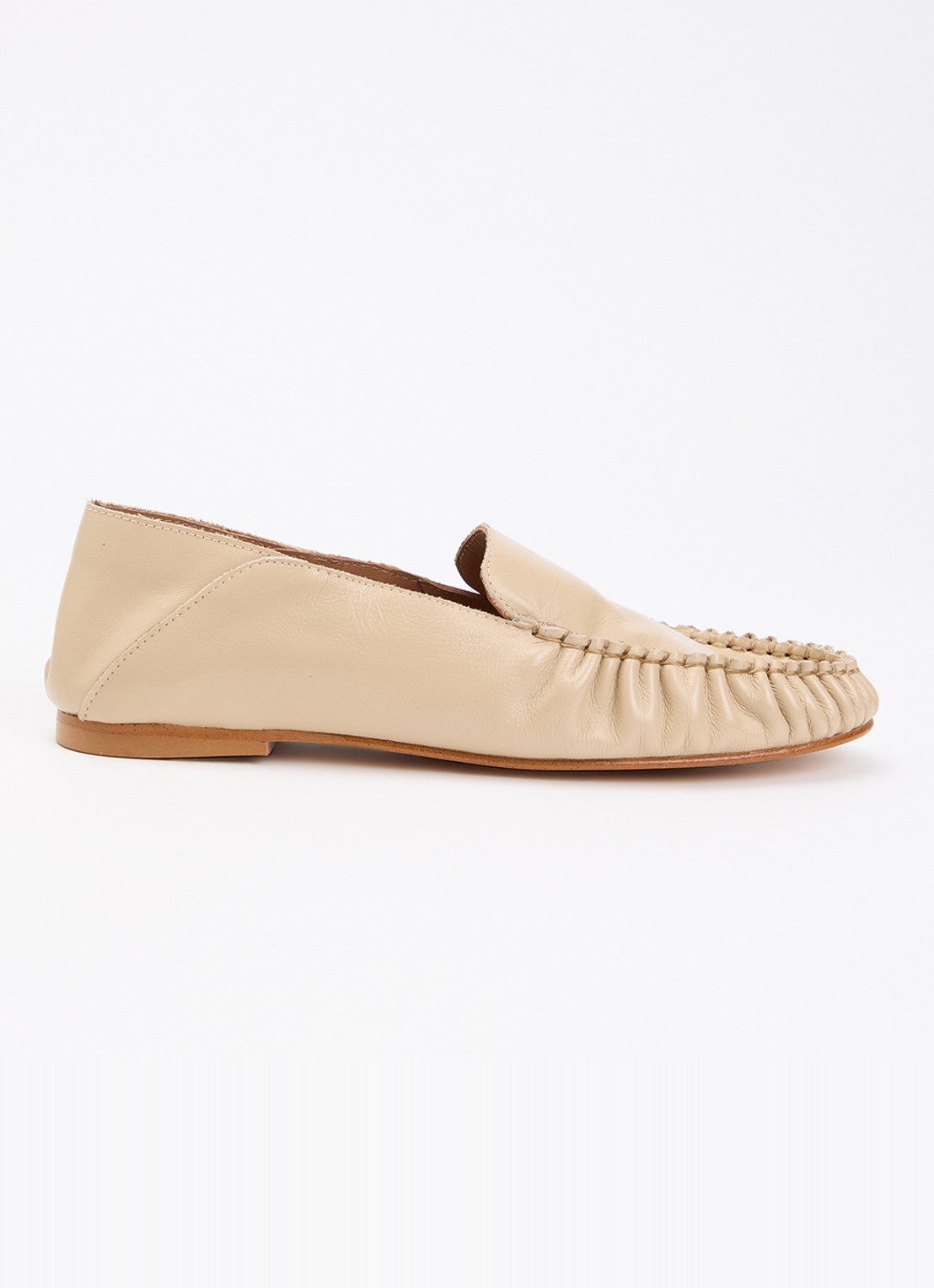 Flattered Bon Bon mocassin van leer - voorkant 2 beige