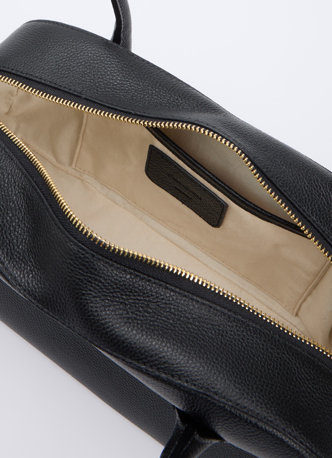 Flattered Leia handtas van leer met afneembare schouderriem - detail 2 zwart