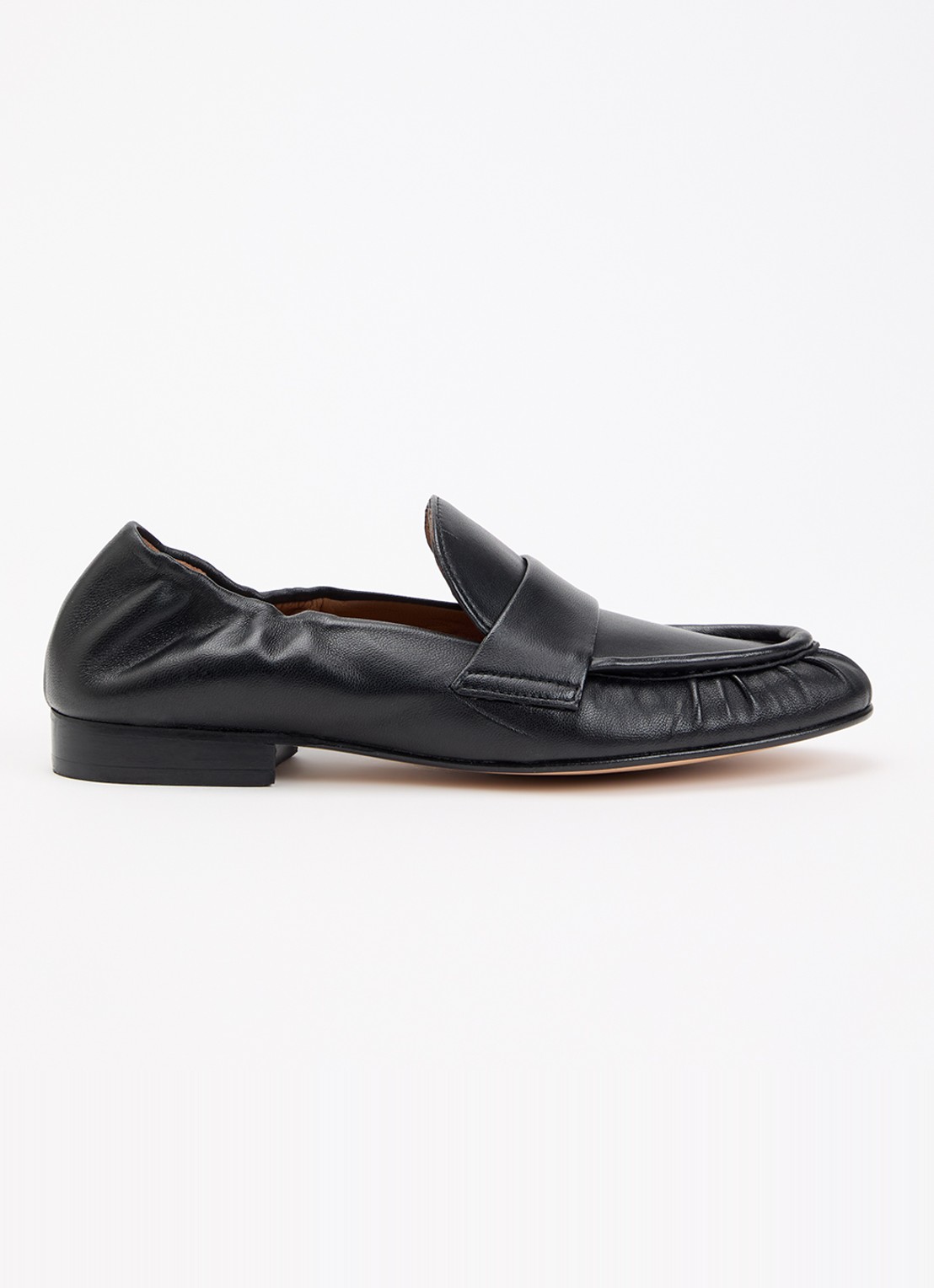 Flattered Samoa slip-on van leer  - voorkant 2 zwart