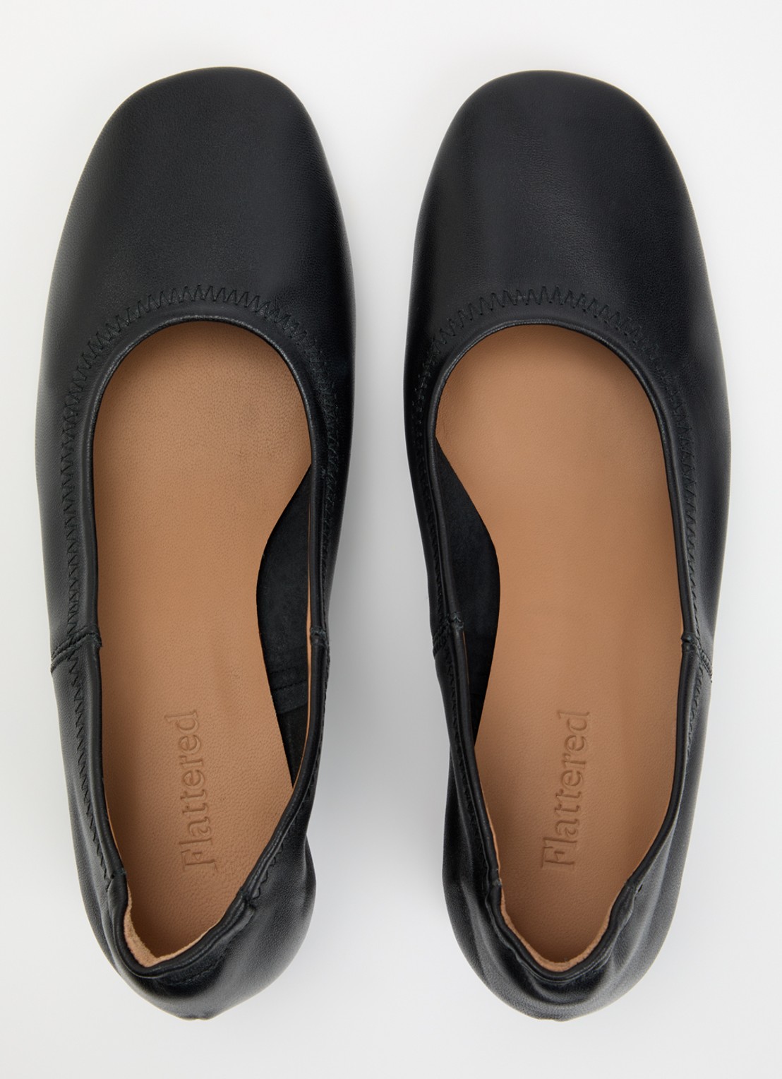 Flattered Zac pump van lamsleer - detail 4 zwart