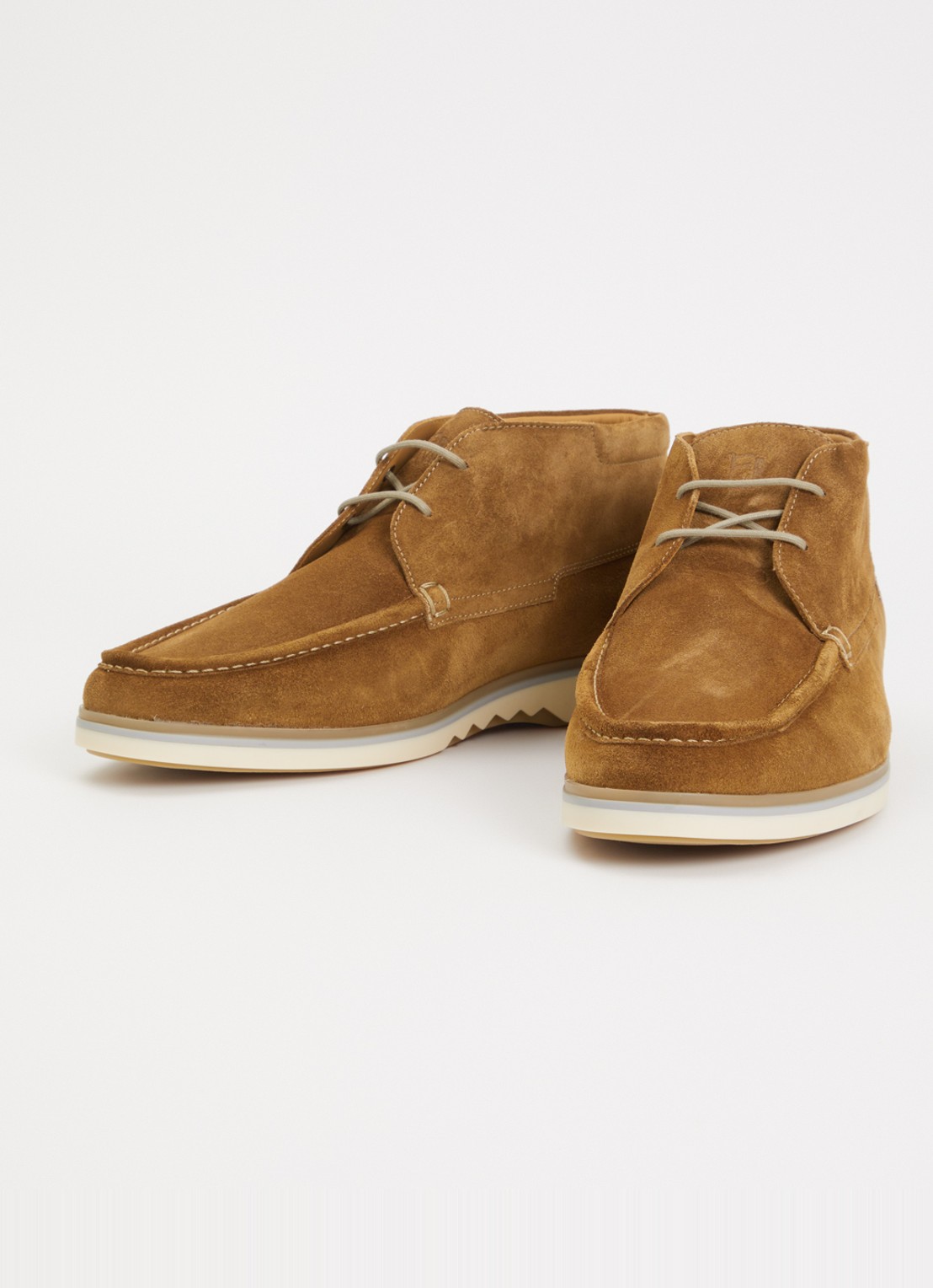 Floris van Bommel De Oister 01.00 veterschoen van kalfssuède - detail camel