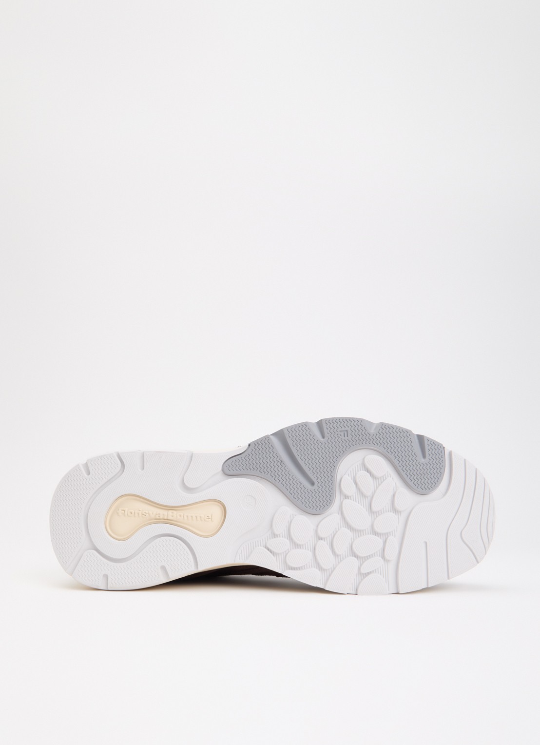 Floris van Bommel De Rezer 02.05 sneaker van suède - detail 4 donkerbruin