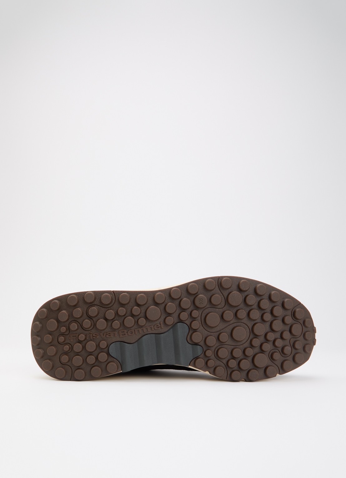 Floris van Bommel De Trikker 05.00 sneaker van suède - detail 4 donkerbruin