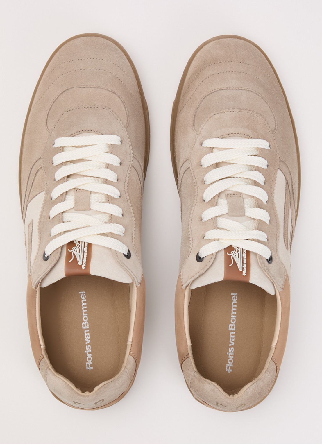 Floris van Bommel De Zaler 04.02 sneaker van suède - detail 4 lichtbruin