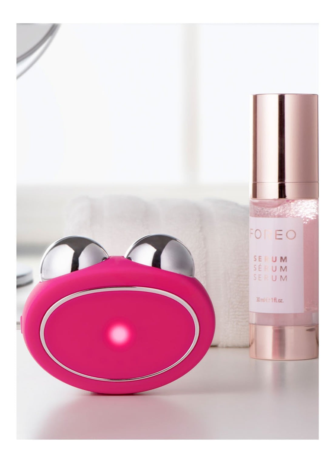 Foreo BEAR™ Fuchsia - gezichtstool - detail 3 fuchsia