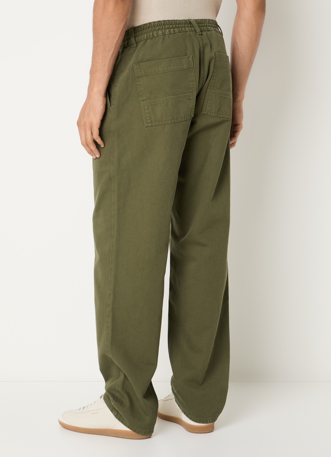 forét Clay loose fit broek met steekzakken - achterkant 3 legergroen