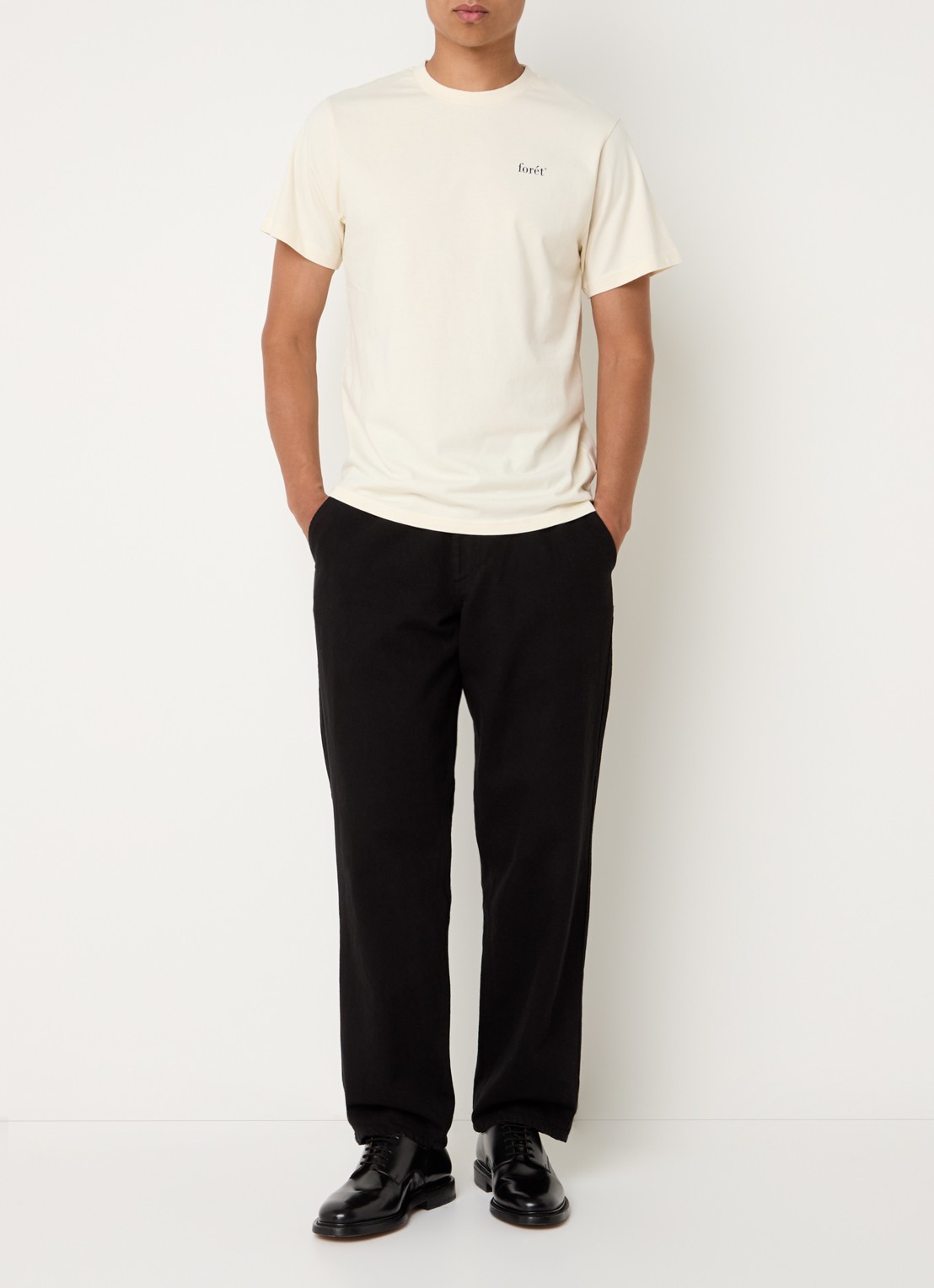 forét Clay loose fit jeans met steekzakken - voorkant 2 zwart